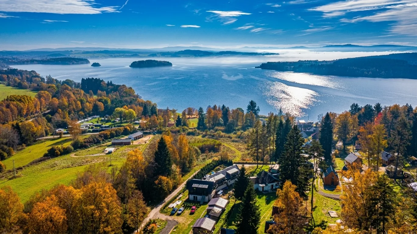 Výstavba nových apartmánů v Jenišově s panoramatem Lipenské přehrady