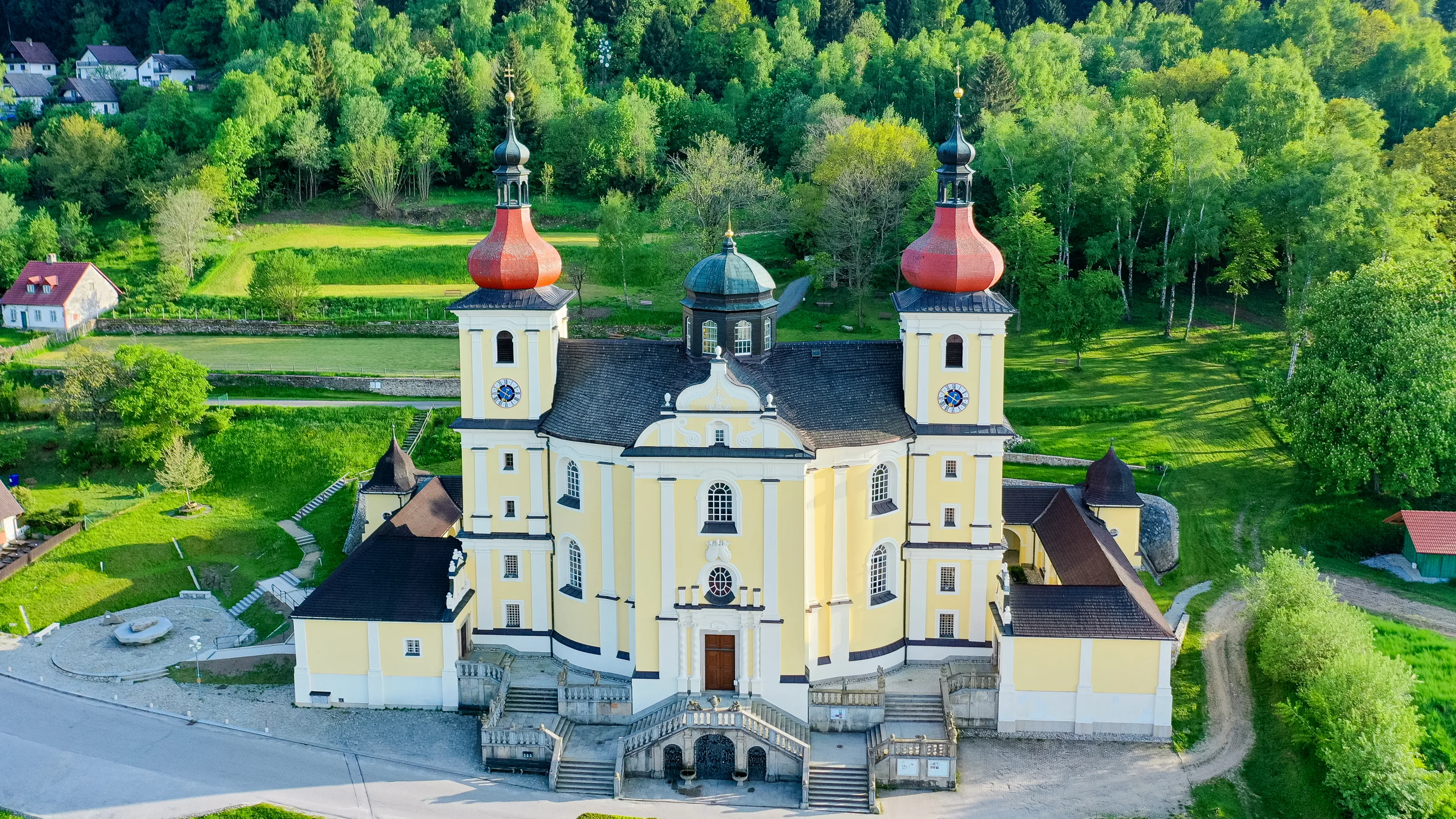 Poutní kostel Panny Marie Těšitelské v Dobré Vodě